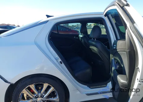 2015 Kia Optima Sxl Turbo z USA, uszkodzony, nr VIN 5XXGR4A66FG476064